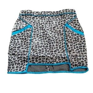 NWOT English Rose Gray Leopard Print Mini Skirt Size M Women
